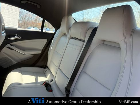 Used 2018 Mercedes-Benz CLA 250 4MATIC image 22