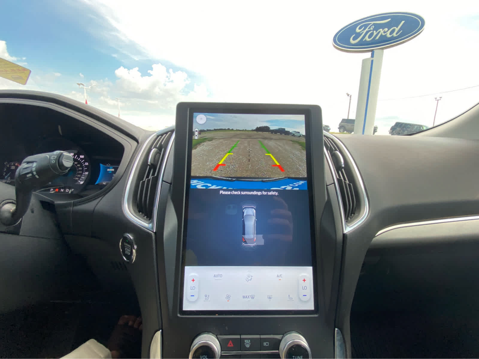 Used 2024 Ford Edge Titanium w/ Equipment Group 301A AWD/4WD image 29