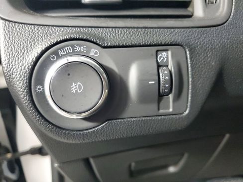 Used 2019 Buick Envision Essence image 12