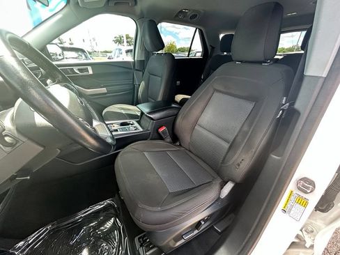 Used 2022 Ford Explorer XLT w/ Class IV Trailer Tow Package AWD/4WD image 15