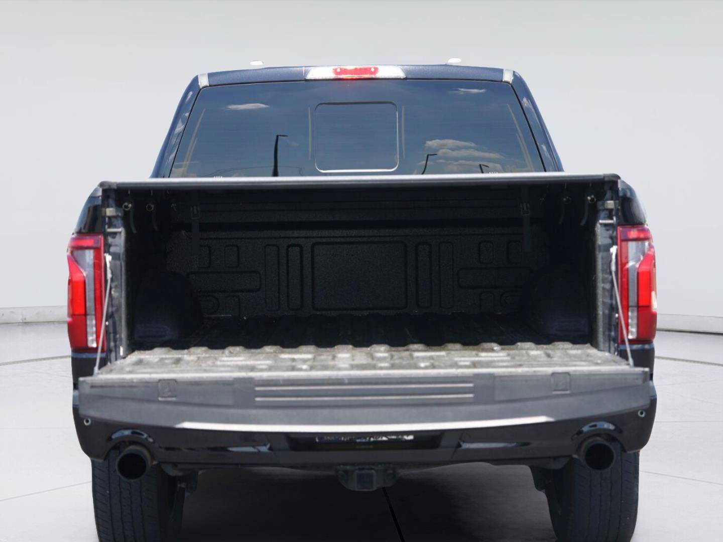 Certified 2024 Ford F150 Lariat w/ FX4 Off-Road Package AWD/4WD image 31