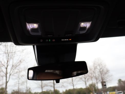 Used 2026 GMC Sierra 1500 Elevation image 34