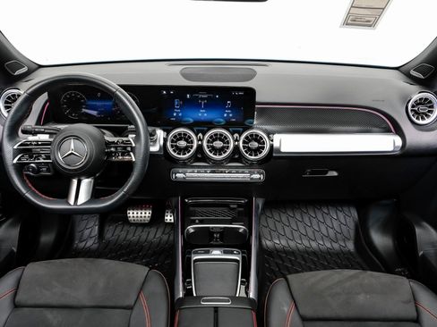 Used 2024 Mercedes-Benz GLB 250 image 18