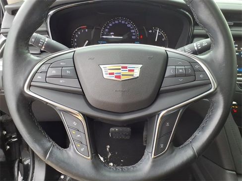Used 2019 Cadillac XT5 Luxury image 10