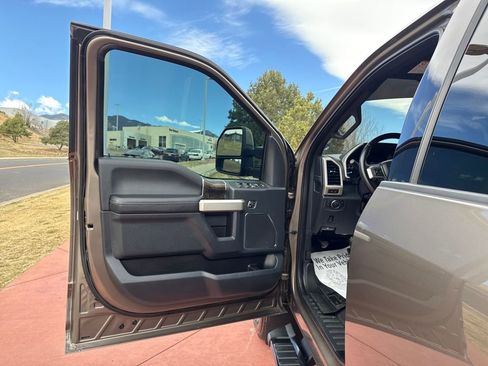 Certified 2022 Ford F350 Lariat w/ Lariat Value Package image 9