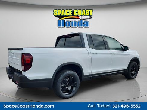 New 2026 Honda Ridgeline Black Edition image 11