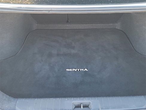 Certified 2022 Nissan Sentra SV image 9