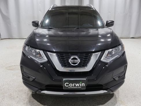Used 2017 Nissan Rogue SV AWD/4WD image 8