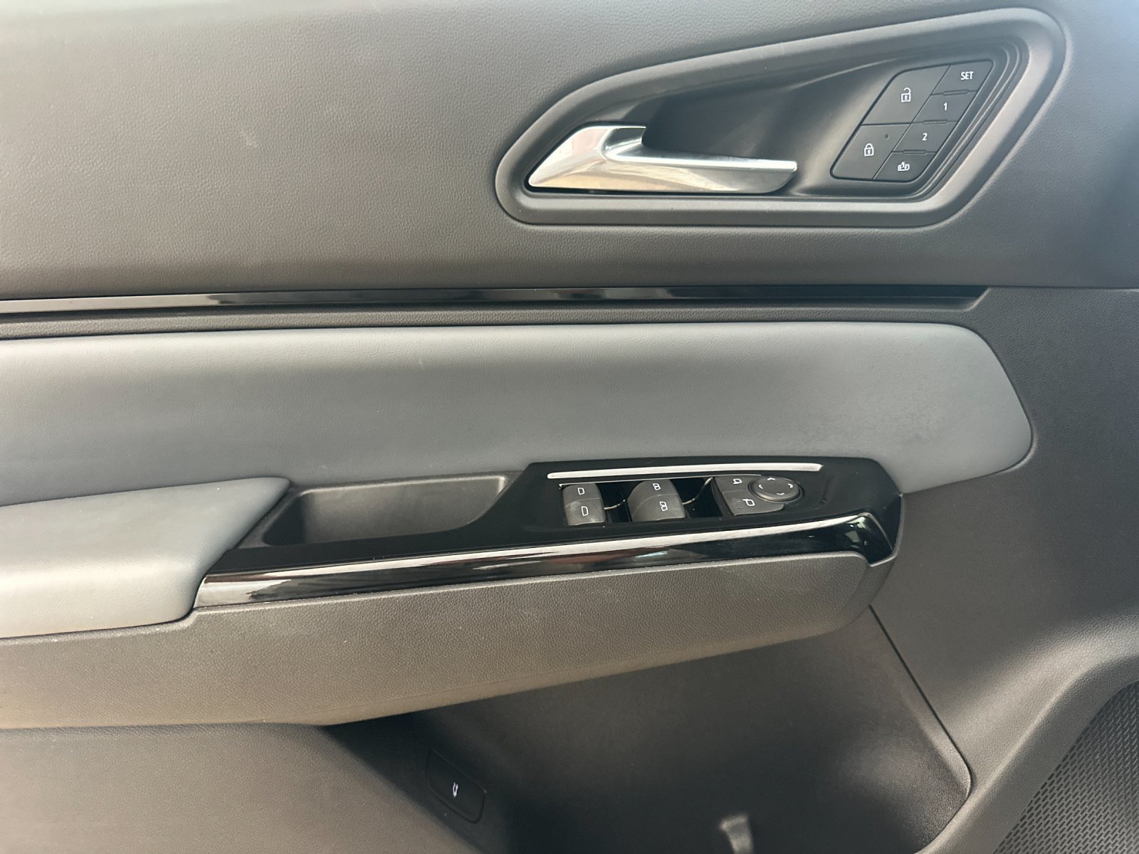Used 2024 Honda Prologue Touring image 11