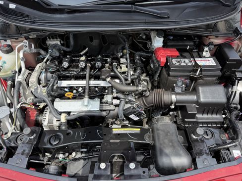 Used 2025 Nissan Versa SV FWD image 33