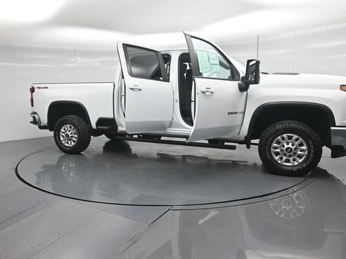 Used 2022 Chevrolet Silverado 2500 LT w/ All Star Edition image 34