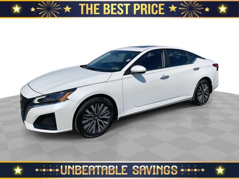 Used 2024 Nissan Altima 2.5 SV w/ SV Premium Package AWD/4WD image 1