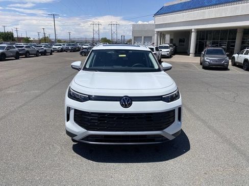 New 2026 Volkswagen Tiguan SE FWD image 41