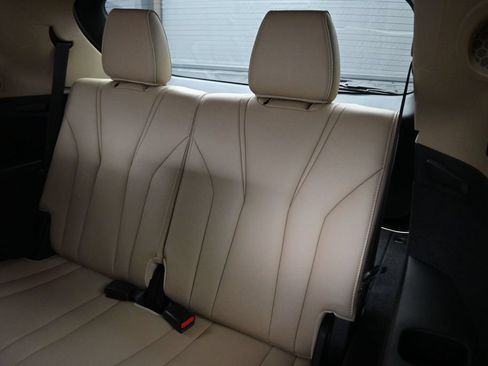 Used 2023 Acura MDX SH-AWD w/ Advance Package image 25
