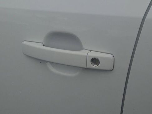Used 2017 Kia Soul + FWD image 19
