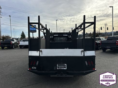 Used 2018 RAM 3500 Tradesman w/ Chrome Appearance Group image 4