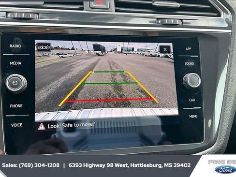 Used 2024 Volkswagen Tiguan Wolfsburg Edition image 15