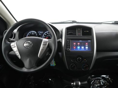 Used 2019 Nissan Versa SV FWD image 13