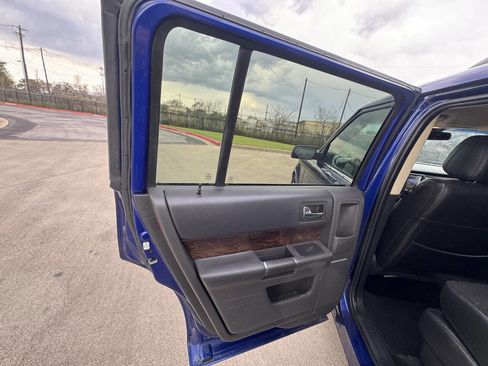 Used 2014 Ford Flex Limited image 23