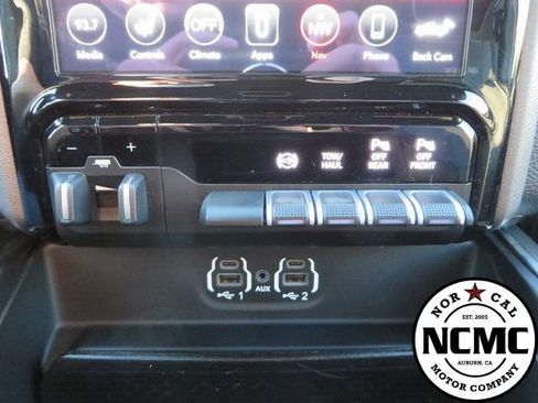 Used 2020 RAM 2500 Laramie image 32