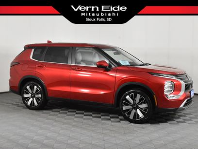 New 2025 Mitsubishi Outlander SE