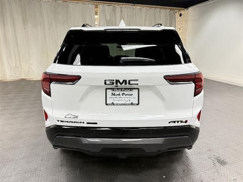 New 2026 GMC Terrain AT4 w/ LPO, Black Badging Package AWD/4WD image 4