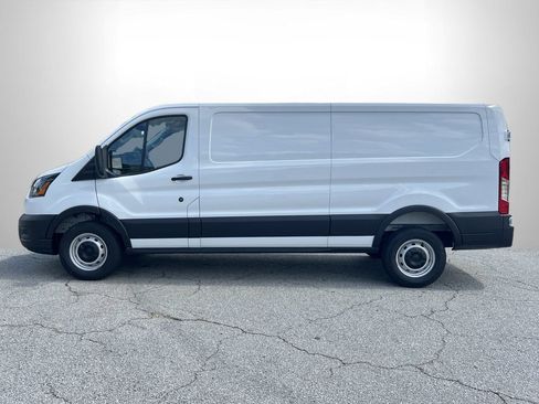 New 2026 Ford Transit 250 Low Roof RWD image 21