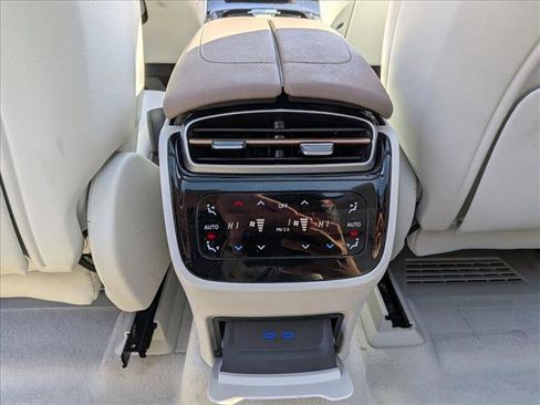 Certified 2023 Mercedes-Benz EQS 450+ 4MATIC SUV image 18