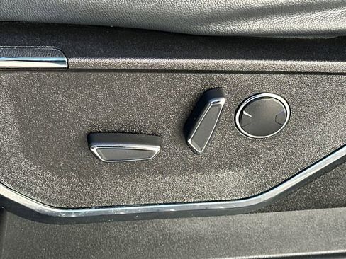 Used 2023 Ford F150 Lariat w/ Equipment Group 502A High image 40