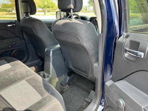 Used 2016 Jeep Patriot Sport image 10