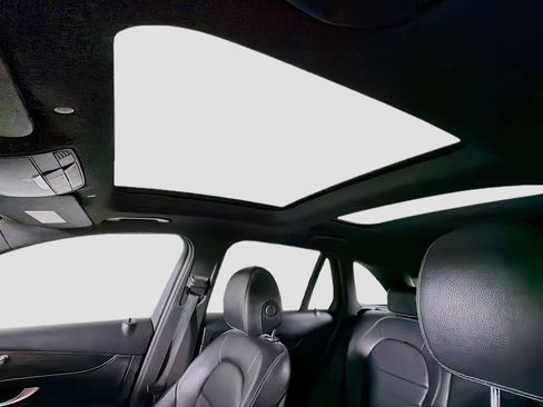 Used 2022 Mercedes-Benz GLC 300 4MATIC image 15