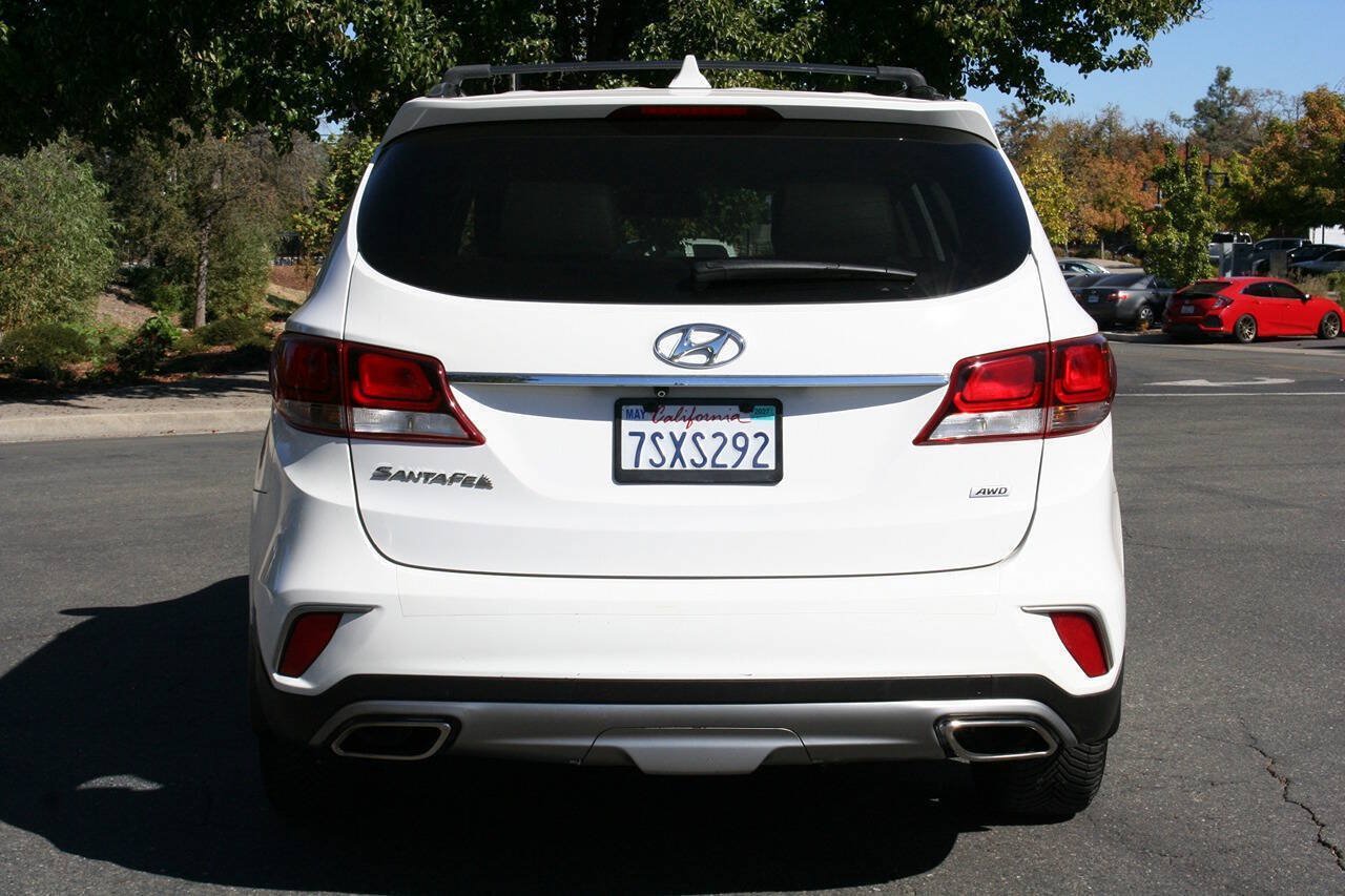 Used 2017 Hyundai Santa Fe SE w/ SE Premium Package 02 AWD/4WD image 5