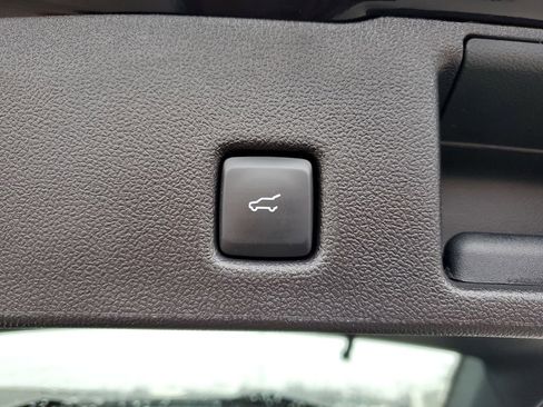 Used 2025 Ford Escape ST-Line w/ Equipment Group 301A image 31