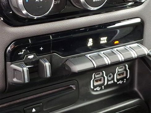 Used 2019 RAM 1500 Big Horn image 26