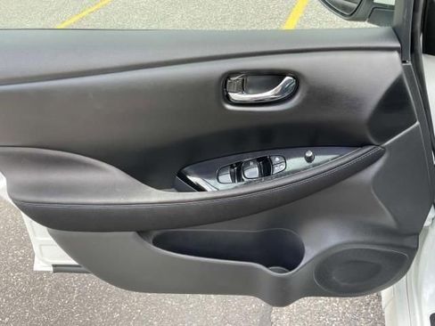 Used 2022 Nissan Leaf SV Plus image 18