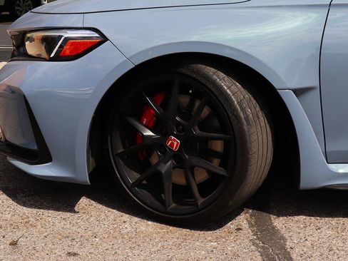 Used 2025 Honda Civic Type R image 5