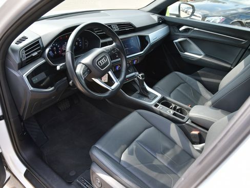 Used 2020 Audi Q3 2.0T Premium image 25