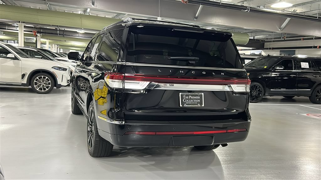 Certified 2022 Lincoln Navigator Reserve AWD/4WD image 6