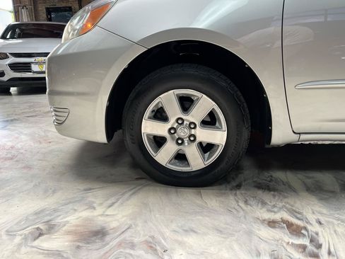 Used 2004 Toyota Sienna LE FWD image 31