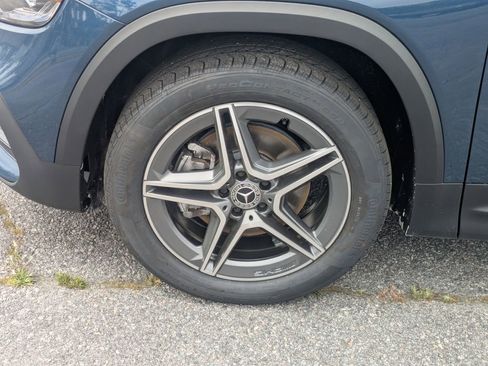 Used 2021 Mercedes-Benz GLB 250 image 11