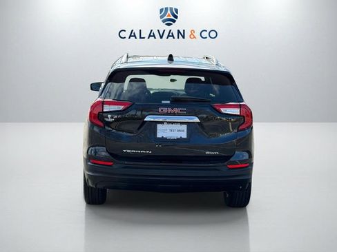 Used 2024 GMC Terrain SLT image 5