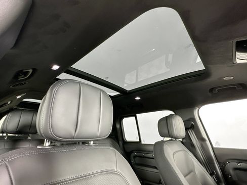 New 2026 Land Rover Defender 130 V8 AWD/4WD image 20
