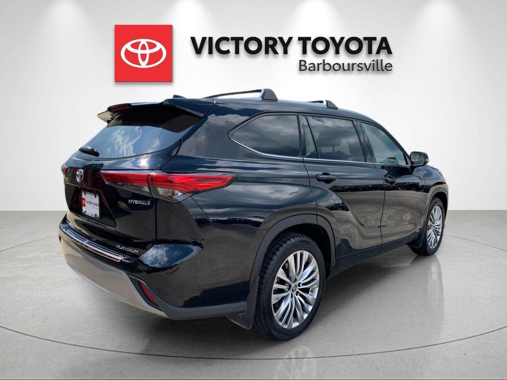 Used 2022 Toyota Highlander Platinum AWD/4WD image 7