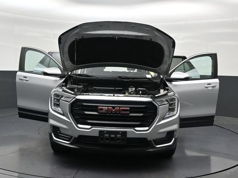 Used 2022 GMC Terrain SLE w/ Driver Convenience Package AWD/4WD image 36