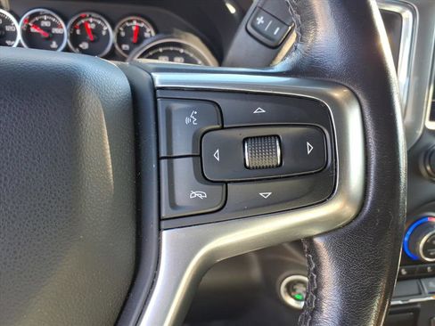Used 2021 Chevrolet Silverado 1500 LT image 18