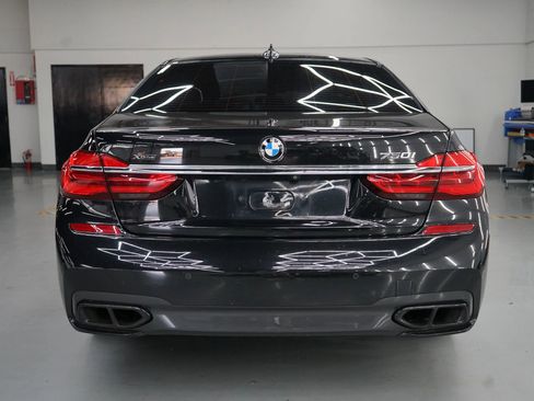 Used 2016 BMW 750i xDrive image 7