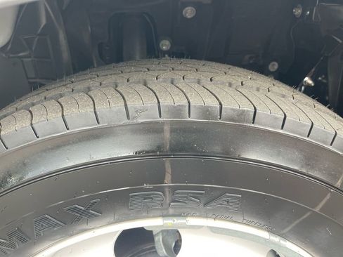 Used 2024 Chevrolet Low Cab Forward image 25