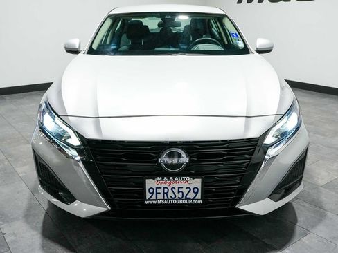 Used 2023 Nissan Altima 2.5 S FWD image 8