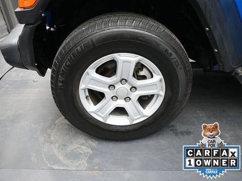 Used 2022 Jeep Wrangler Unlimited Sport w/ Sun And Sound Package AWD/4WD image 40