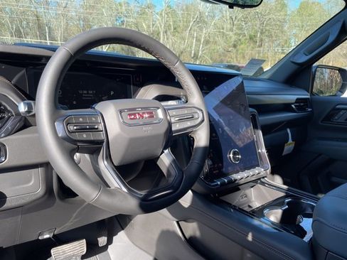 New 2026 GMC Yukon AT4 w/ AT4 Premium Package image 23